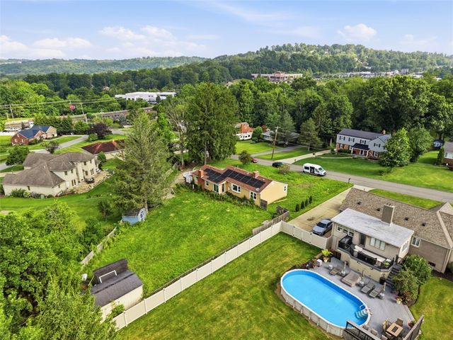 130 Pleasant Avenue, Peters Twp, PA 15317