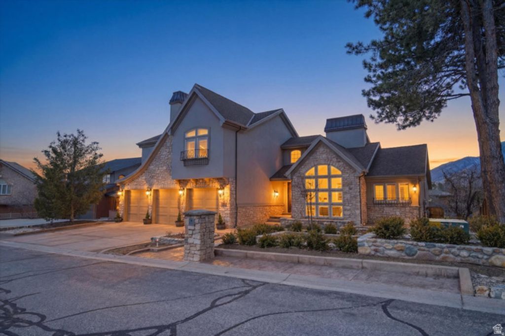 3205 E DANISH WAY, Cottonwood Heights, UT 84121
