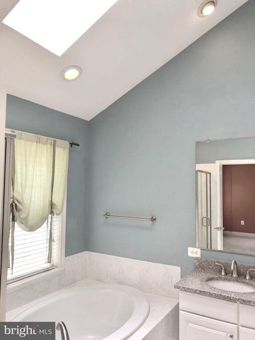6402 SPRINGVIEW PL, Rockville, MD 20852