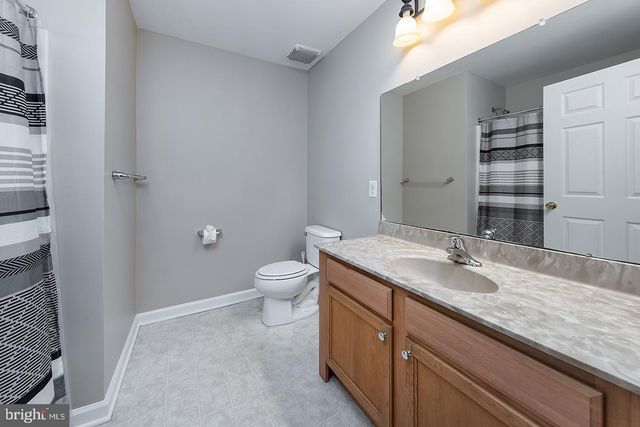 1122 TRISTRAM CIR, Mantua, NJ 08051