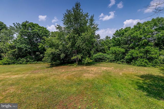 1122 TRISTRAM CIR, Mantua, NJ 08051