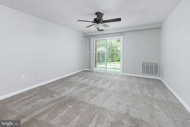 1122 TRISTRAM CIR, Mantua, NJ 08051