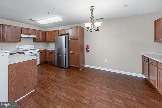 1122 TRISTRAM CIR, Mantua, NJ 08051