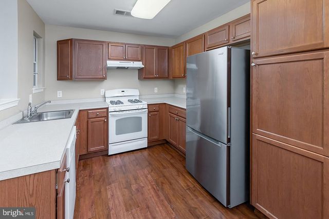 1122 TRISTRAM CIR, Mantua, NJ 08051