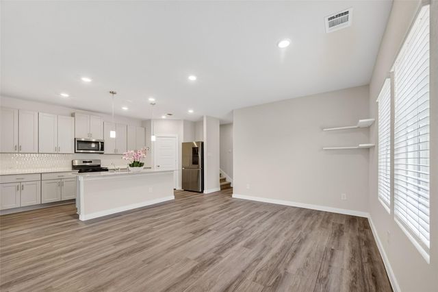 12119 Rushing Ridge Dive, Baytown, TX 77523