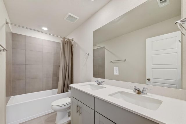 12119 Rushing Ridge Dive, Baytown, TX 77523