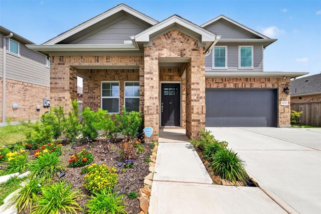 12119 Rushing Ridge Dive, Baytown, TX 77523