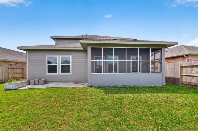 12119 Rushing Ridge Dive, Baytown, TX 77523