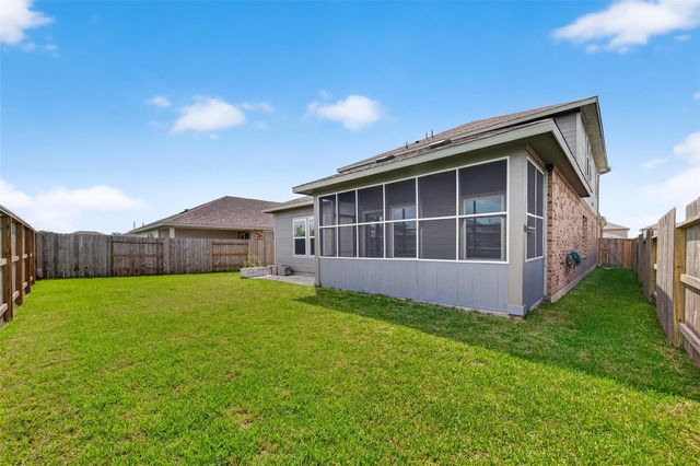 12119 Rushing Ridge Dive, Baytown, TX 77523