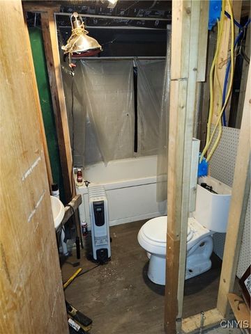 122 Cordova Street, Syracuse, NY 13205