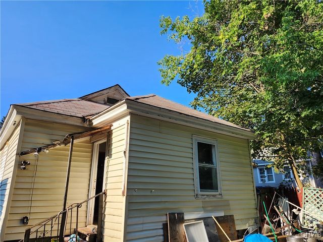 122 Cordova Street, Syracuse, NY 13205