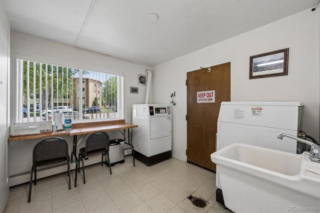 755 S Clinton Street 6A, Denver, CO 80247