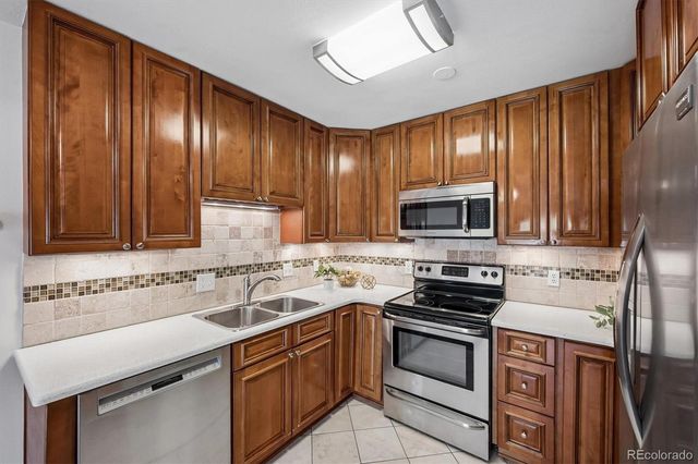 755 S Clinton Street 6A, Denver, CO 80247