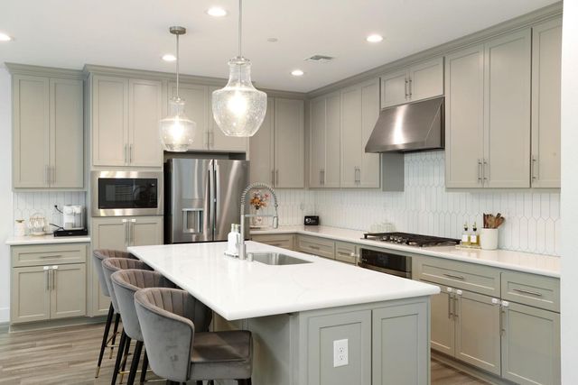 98 E Calder Dr, Mountain House, CA 95391