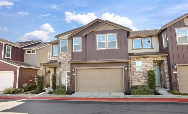 98 E Calder Dr, Mountain House, CA 95391