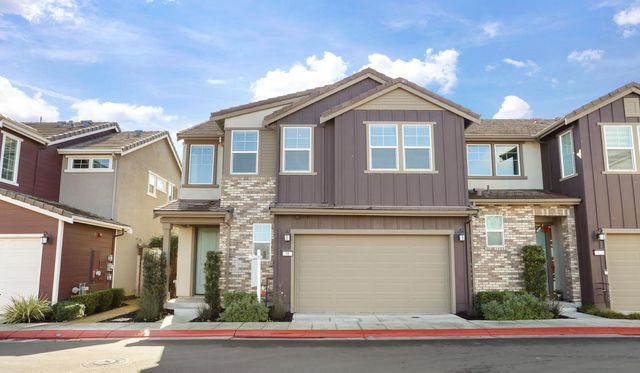 98 E Calder Dr, Mountain House, CA 95391