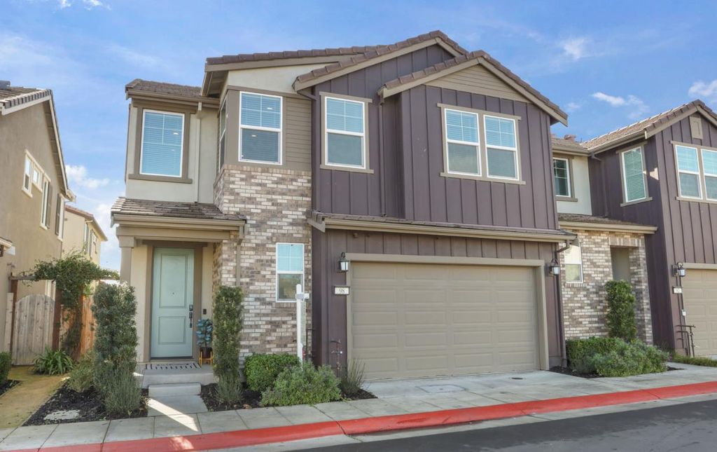 98 E Calder Dr, Mountain House, CA 95391