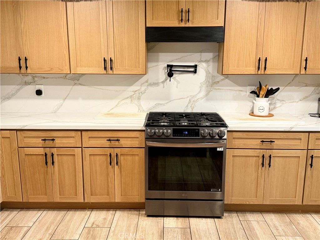 Image 2 of property listing at 25180 Menifee, Menifee, CA 92585