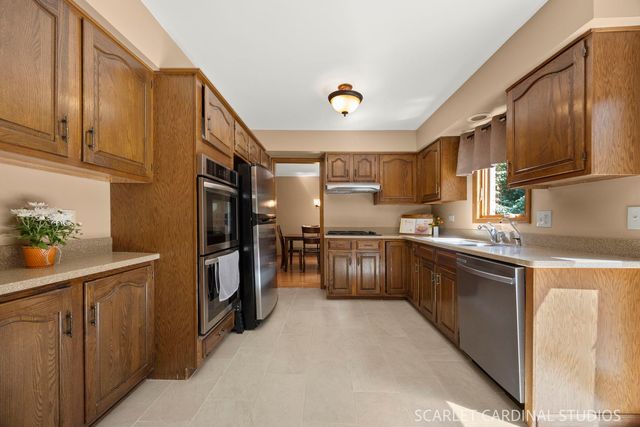 519 Calduto Circle, Villa Park, IL 60181