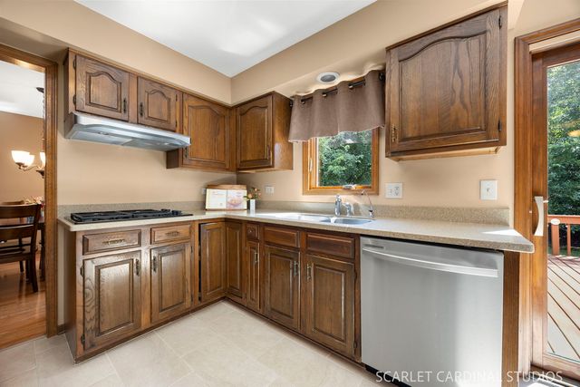 519 Calduto Circle, Villa Park, IL 60181