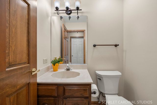 519 Calduto Circle, Villa Park, IL 60181