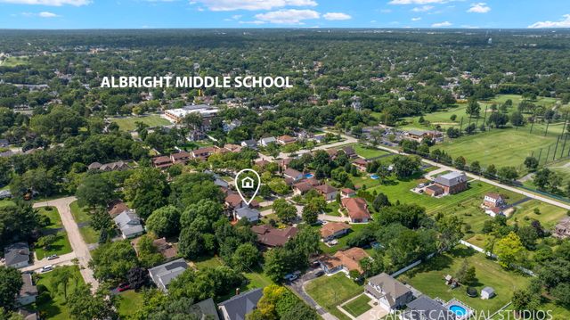 519 Calduto Circle, Villa Park, IL 60181