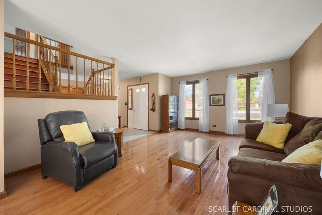 519 Calduto Circle, Villa Park, IL 60181