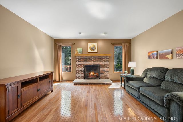 519 Calduto Circle, Villa Park, IL 60181
