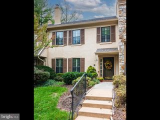 2104 WEATHERSTONE DR, Paoli, PA 19301