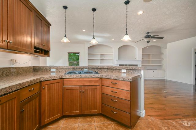 16860 N Darmady Loop, Nampa, ID 83687