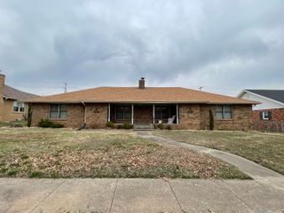 1631 East Lark Street, Springfield, MO 65804