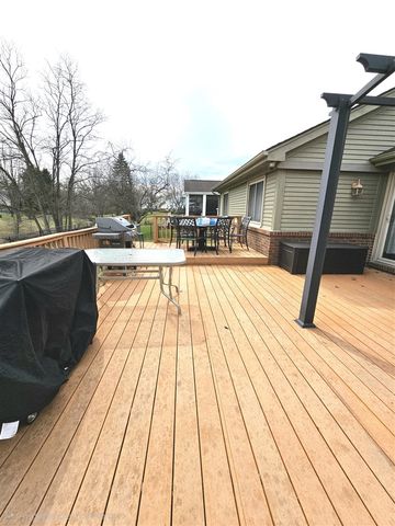 2545 Woodmont Drive, Canton, MI 48188