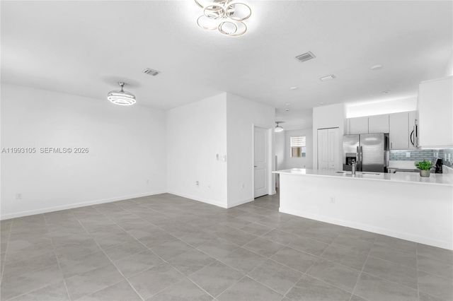 2425 SE 28TH DR 2425, Homestead, FL 33035