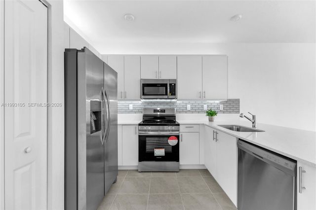 2425 SE 28TH DR 2425, Homestead, FL 33035