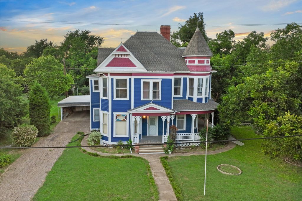 441 Houghton Avenue, Marlin, TX 76661