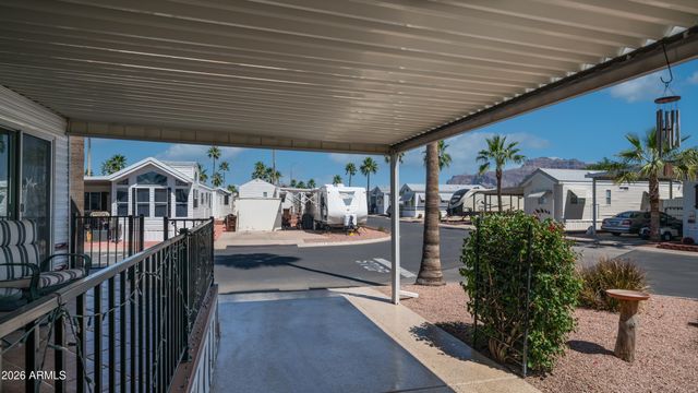 261 Cinnabar Drive, Apache Junction, AZ 85119