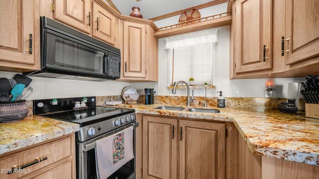 261 Cinnabar Drive, Apache Junction, AZ 85119