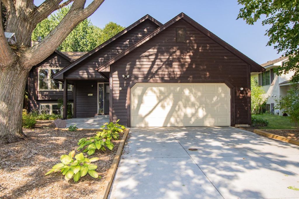 9820 Pierce Street NE, Blaine, MN 55434 — photo 2