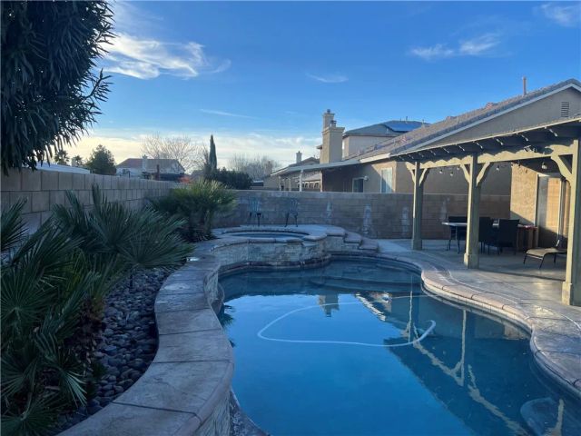 1800 Windermere Drive, Lancaster, CA 93534