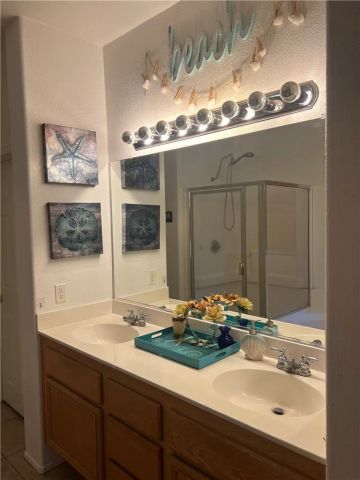 1800 Windermere Drive, Lancaster, CA 93534