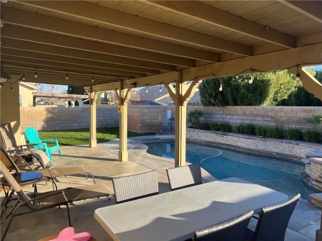 1800 Windermere Drive, Lancaster, CA 93534