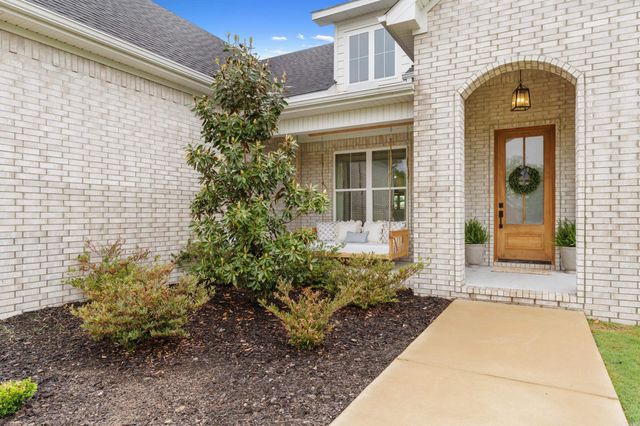 11 River Circle, Mayflower, AR 72106