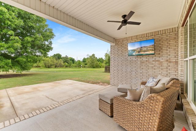 11 River Circle, Mayflower, AR 72106