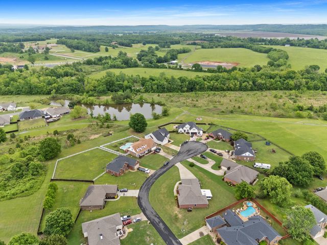11 River Circle, Mayflower, AR 72106