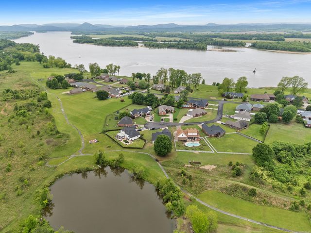 11 River Circle, Mayflower, AR 72106