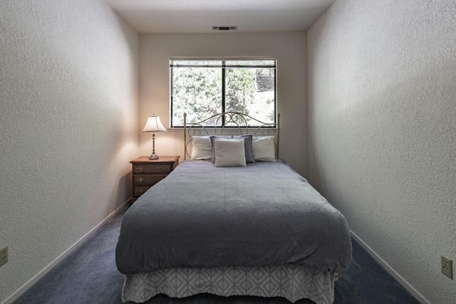 1140 Fairway Ct, Murphys, CA 95247