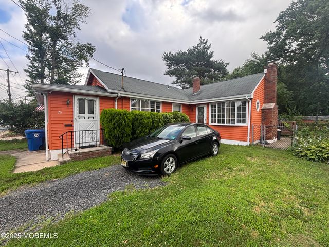 70 Bray Avenue, North Middletown, NJ 07748