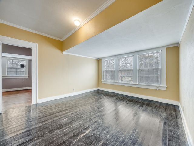 701 Market Street E, Honey Grove, TX 75446