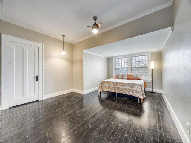 701 Market Street E, Honey Grove, TX 75446