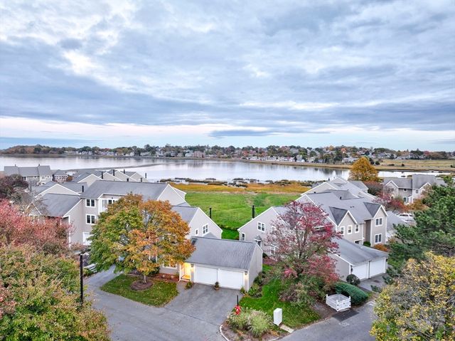19 Harbourside Rd 19, Quincy, MA 02171